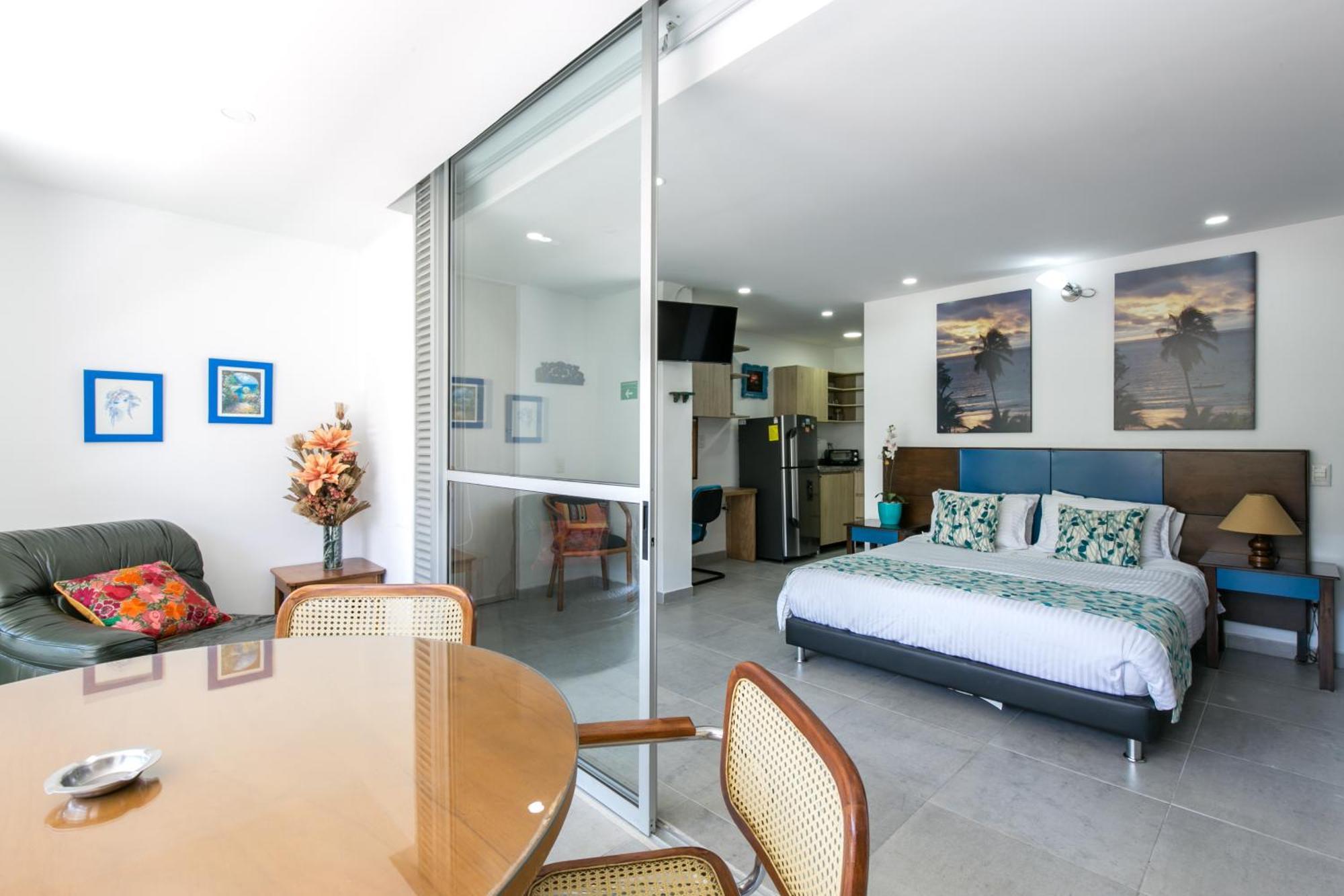 Apartamentos Borbon Suites เมเดยิน ภายนอก รูปภาพ
