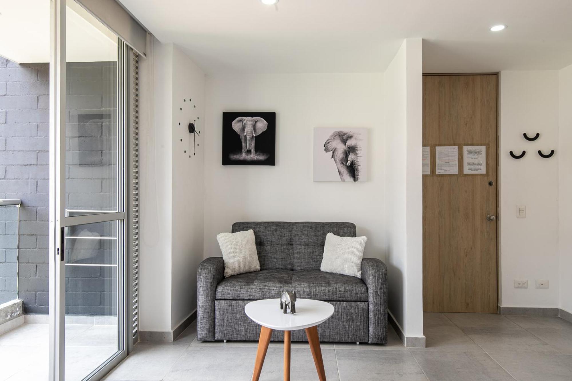 Apartamentos Borbon Suites เมเดยิน ภายนอก รูปภาพ