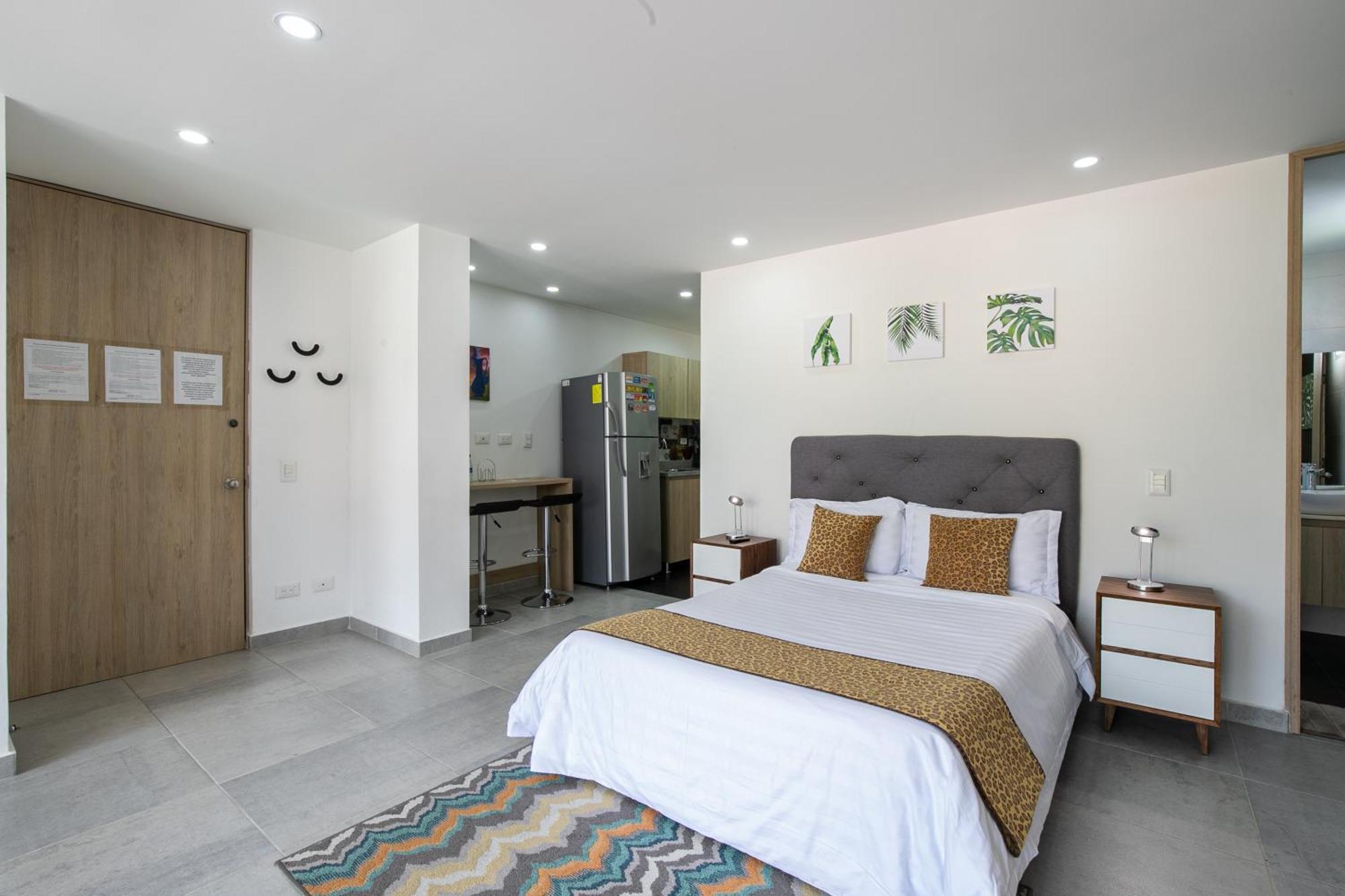 Apartamentos Borbon Suites เมเดยิน ภายนอก รูปภาพ