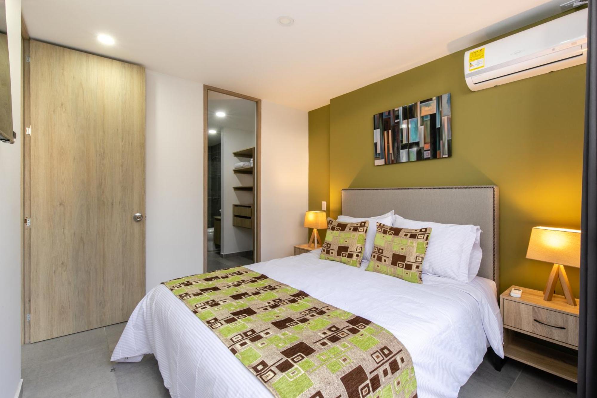 Apartamentos Borbon Suites เมเดยิน ภายนอก รูปภาพ